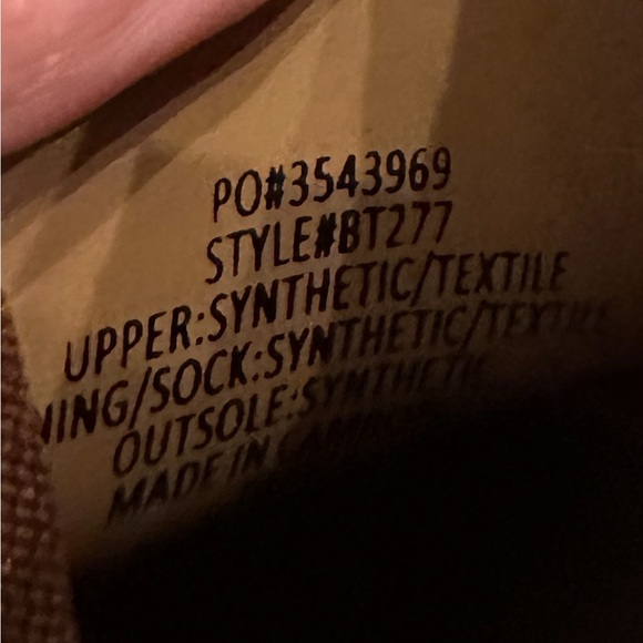 NWT: Elegant Brown Leather Ankle Boots - Picture 11 of 11